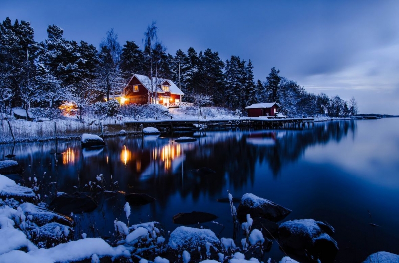 Красивый дом зимой (68 фото)